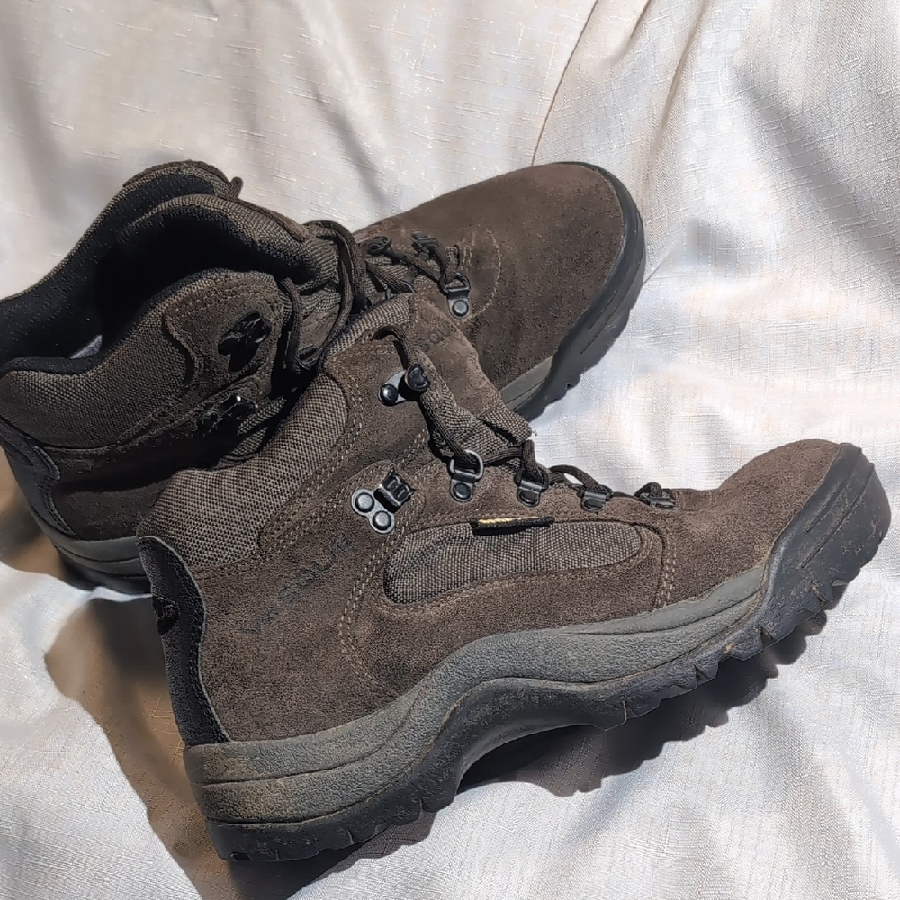 Vasque Women's Lace Up Boots - Dark Brown